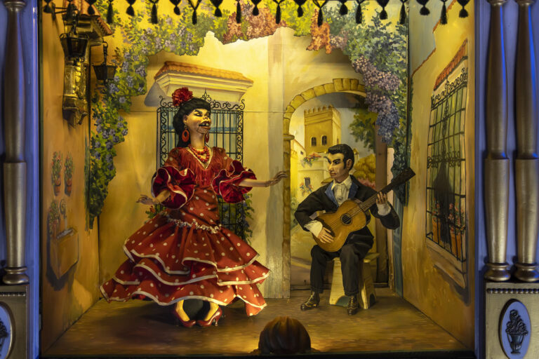 Teatro de Autómatas - Escenarios - Sevilla y Olé